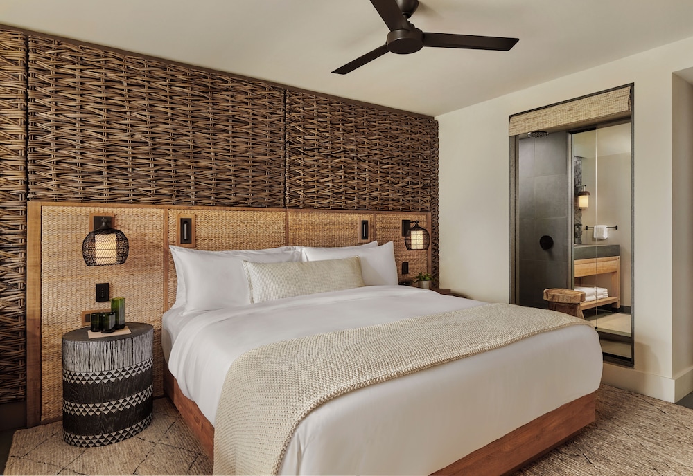 ROOM, KING BED, POOL SIDE, TERRACE