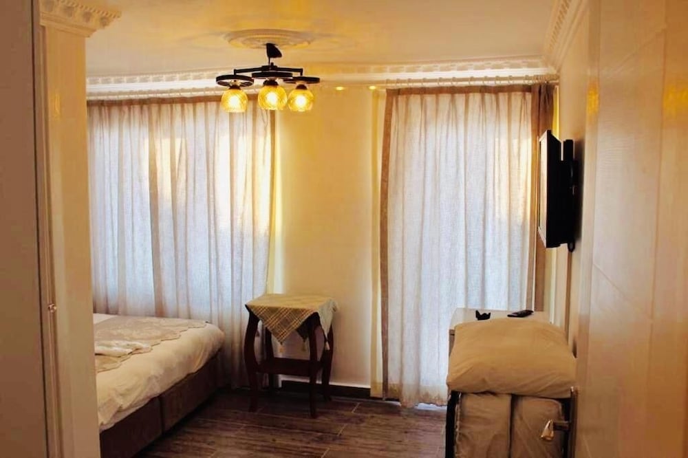 Silenos Boutique Hotel 13/44