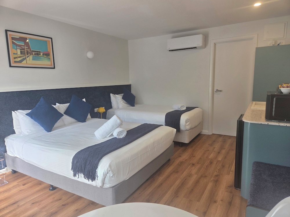 TOP SPOT MOTEL 23/70