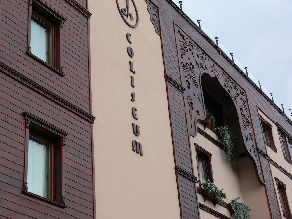 Hotel Coliseum 80/91