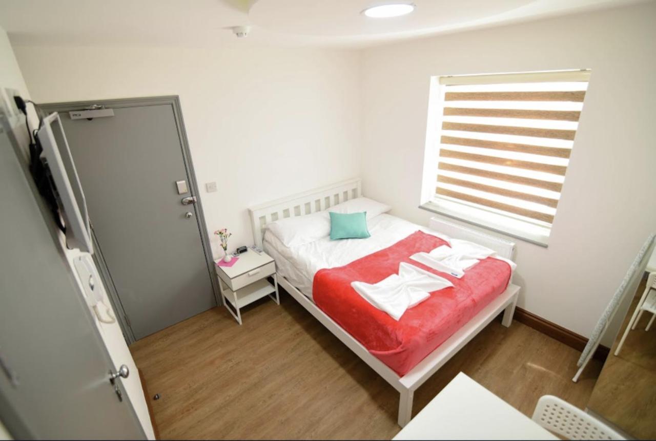 London Suites 1/10
