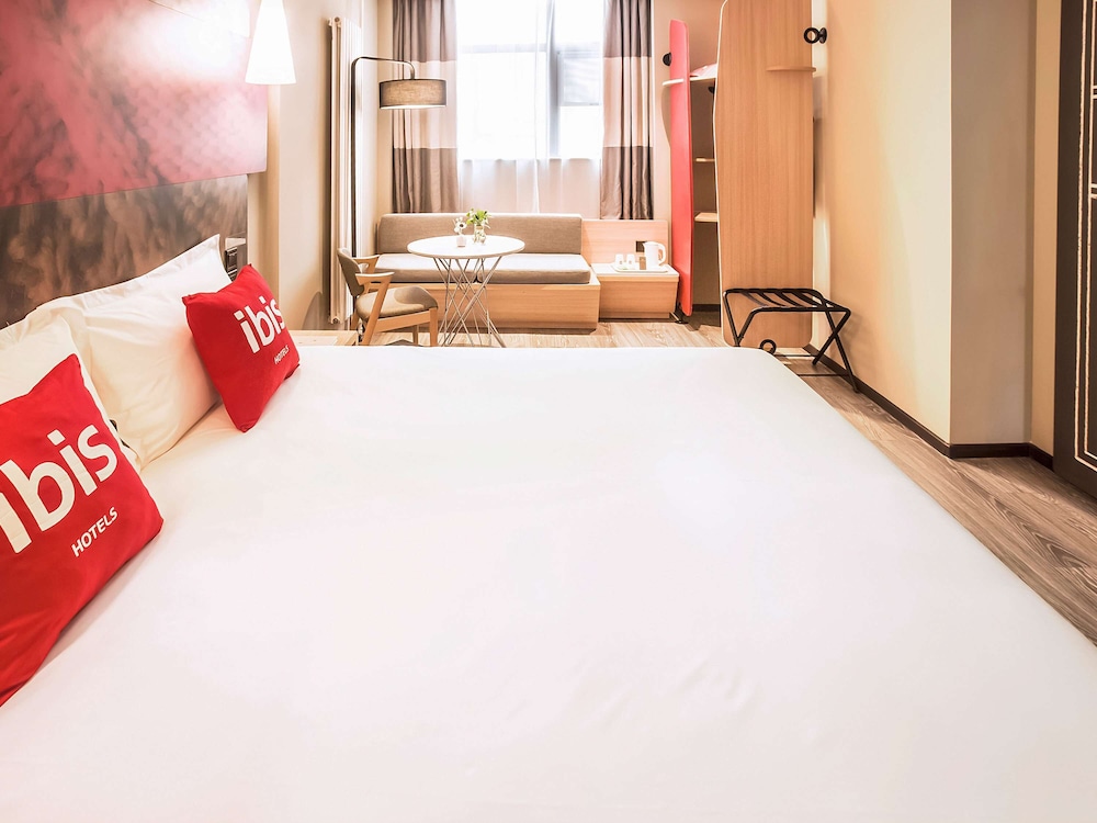 Ibis Zhengzhou Longhai Road 14/41