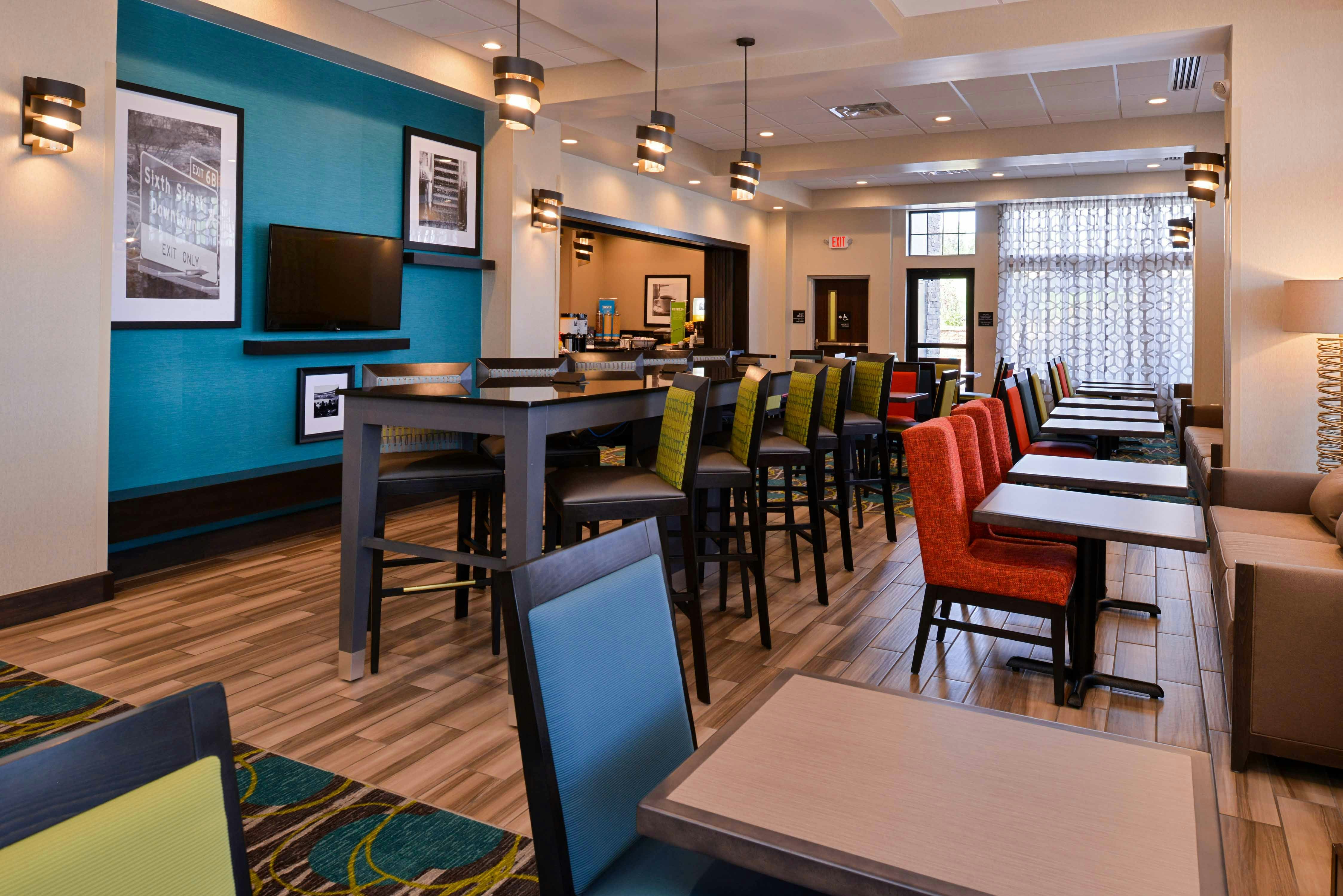 Hampton Inn Pittsburgh/Wexford-Sewickley 23/40