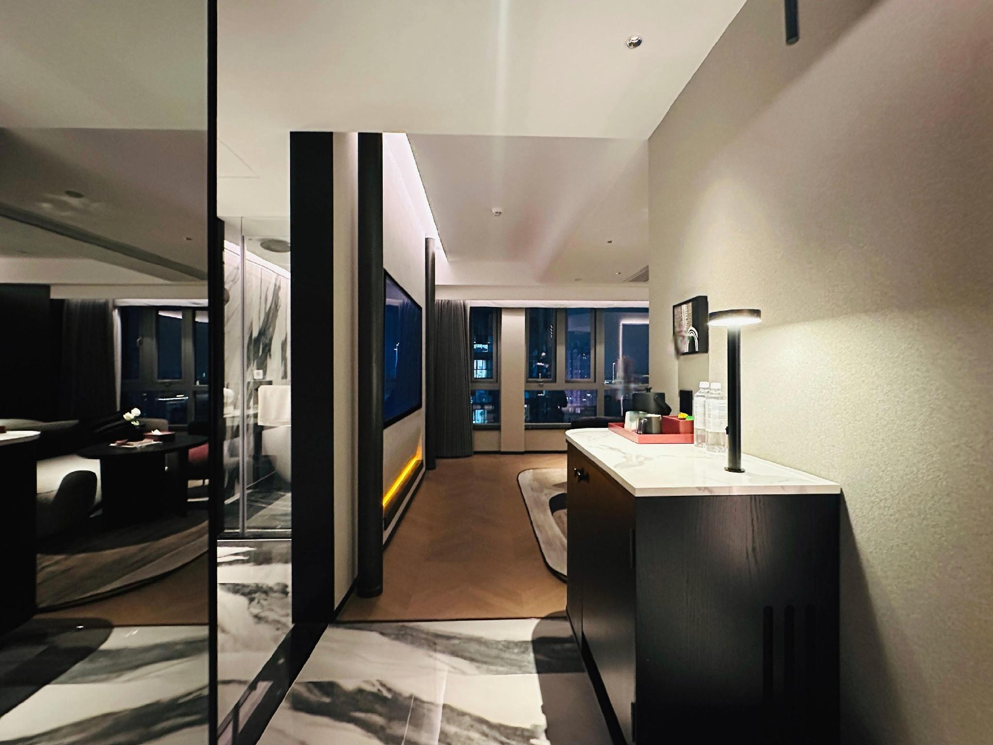 Qiao Hotel (Changsha Wuyi Square IFS International Financial Center) 4/11
