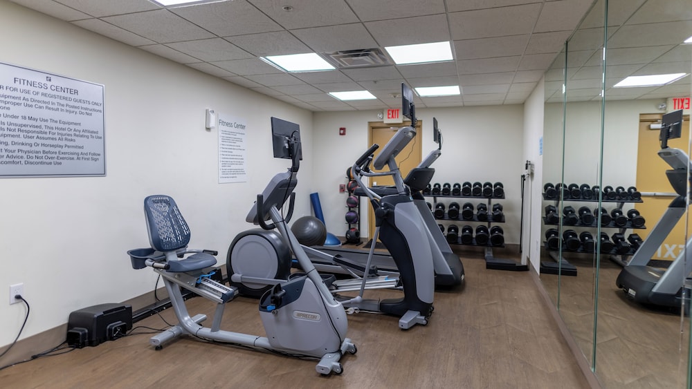 Holiday Inn Express Hotel And Suites Macon West 35/63