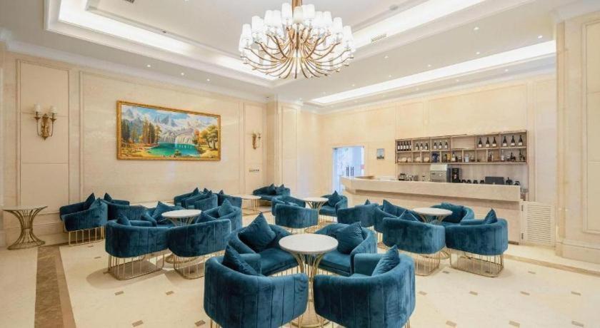 Vienna International Hotel (Sanya High-speed Railway Station) 28/39