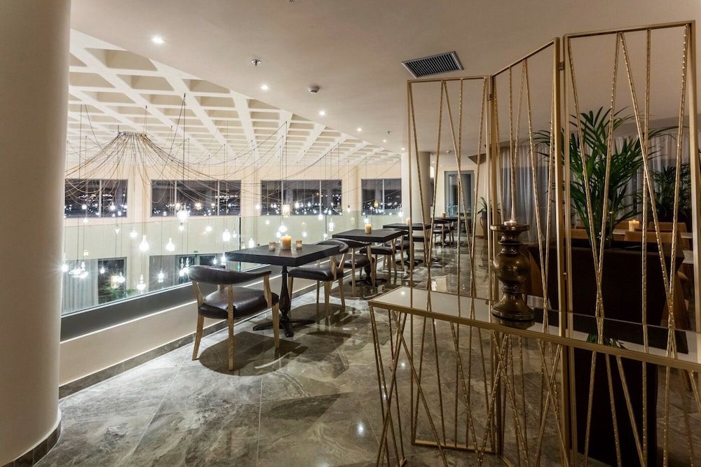 Elysian Luxury Hotel & Spa 21/50