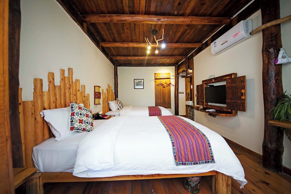 Xiangxi Dreamweaver Inn 23/50
