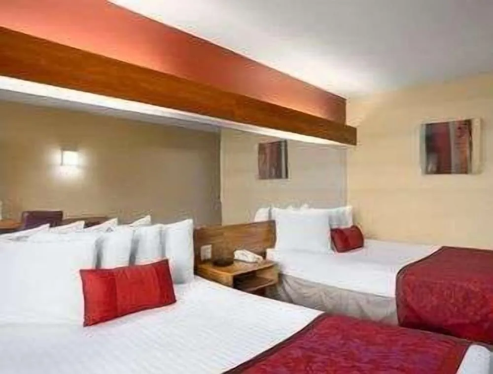 Days Inn And Suites by Wyndham Lafayette In 13/22