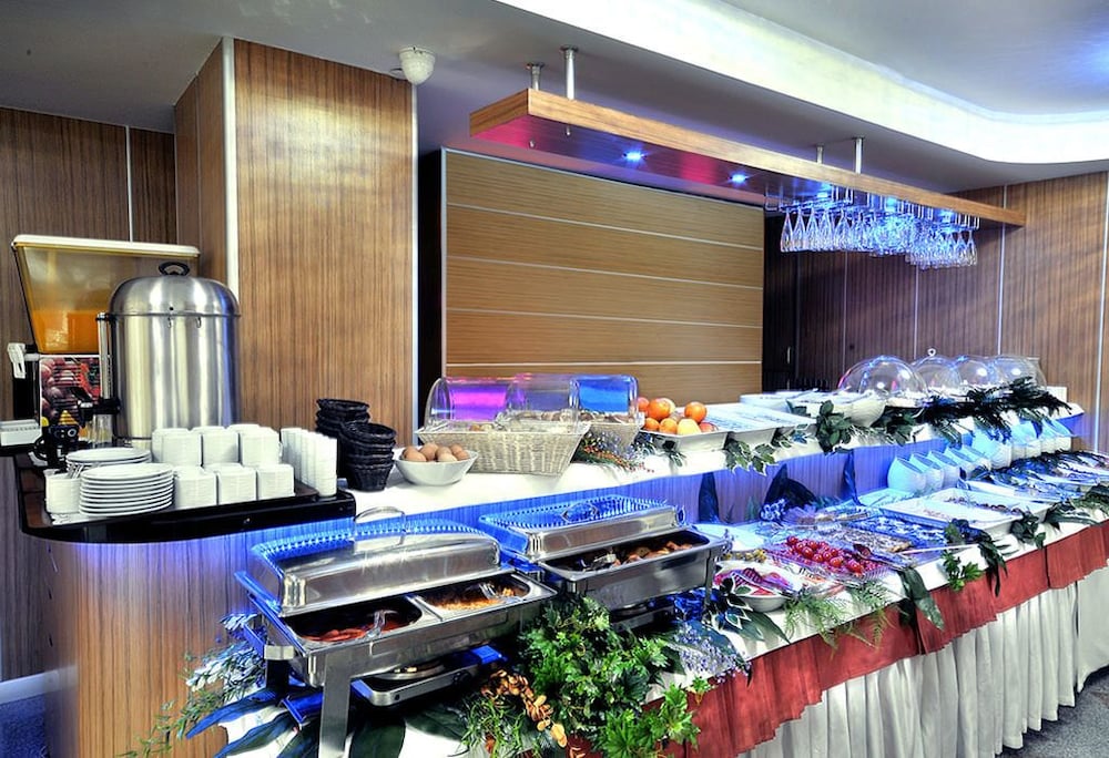 Rhiss Hotel Bostanci 9/64