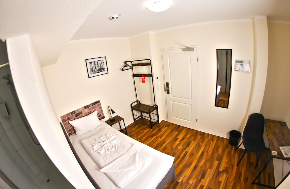 Hotel Karlshorst 27/62