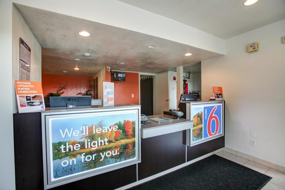 Motel6 Elkton, MD 10/55