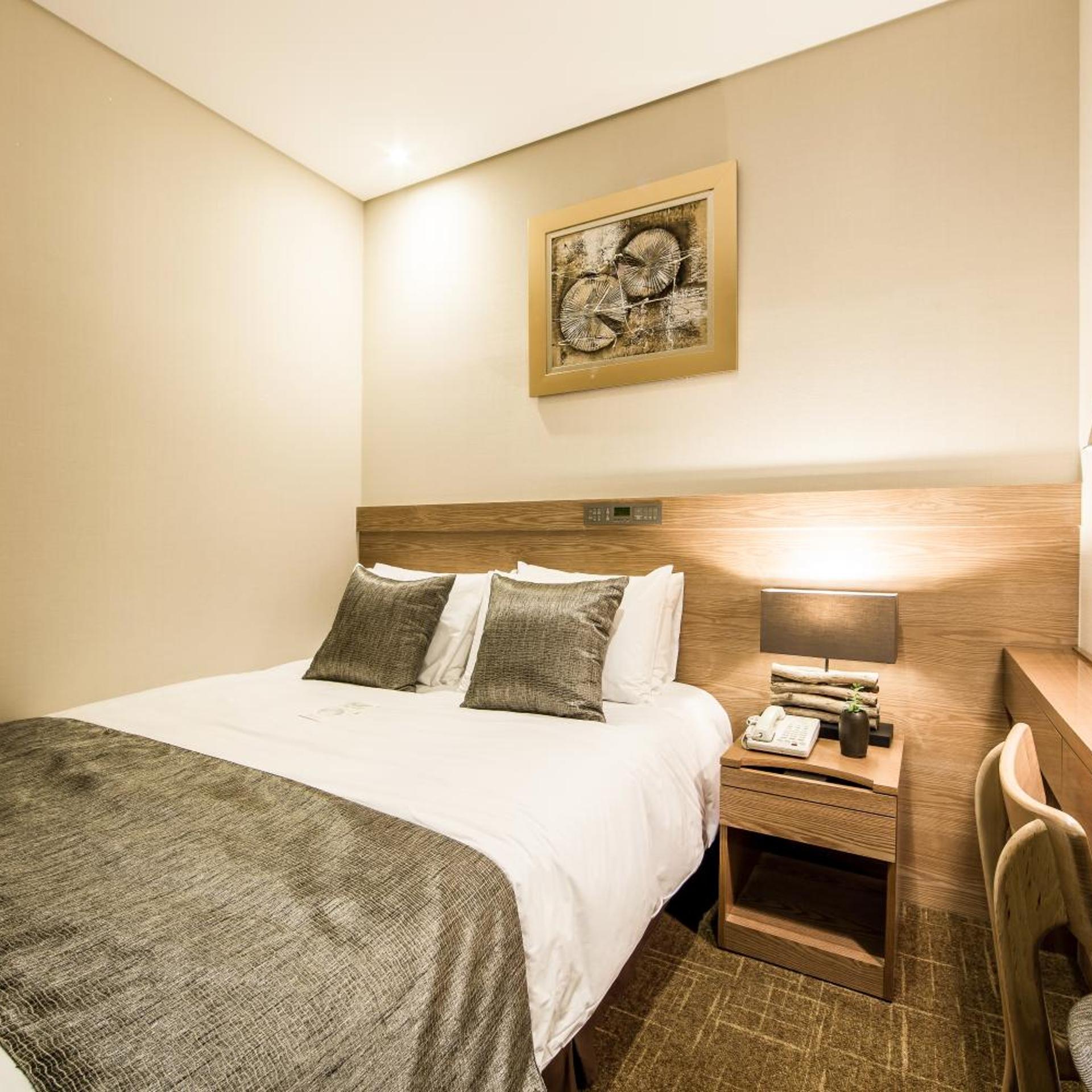 Inner, Double Bed, No Window