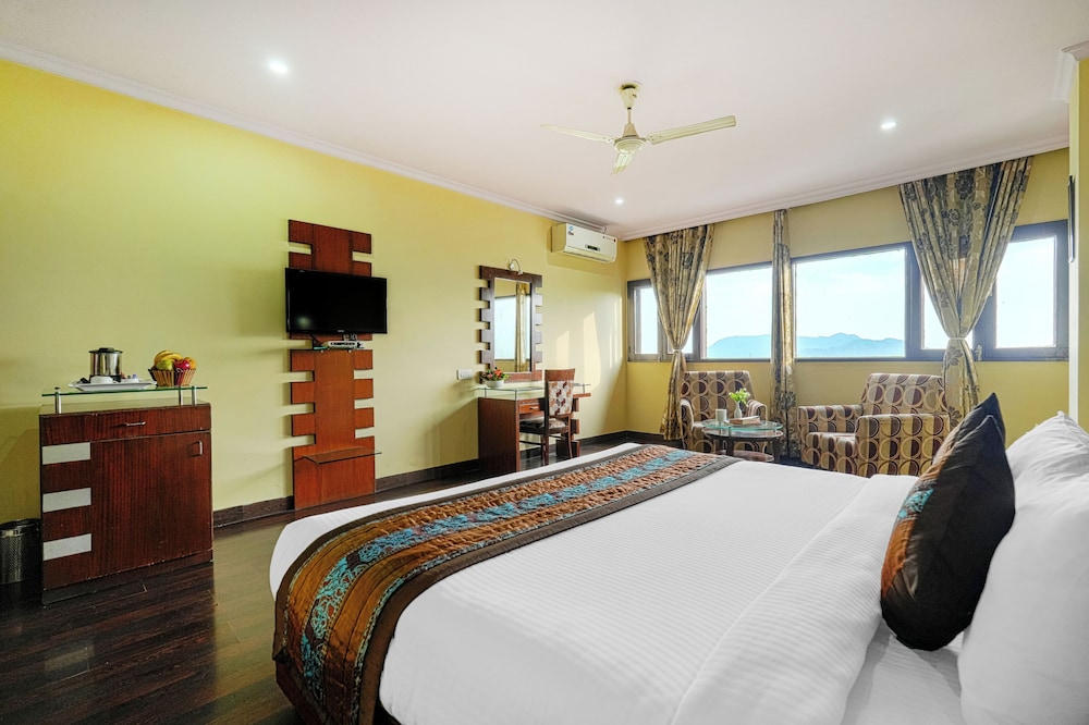 Hotel Ck International 27/50