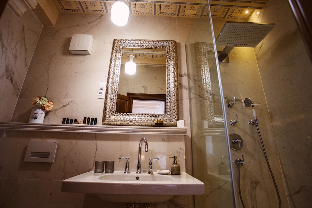 Heritage Hotel Cardo 61/65