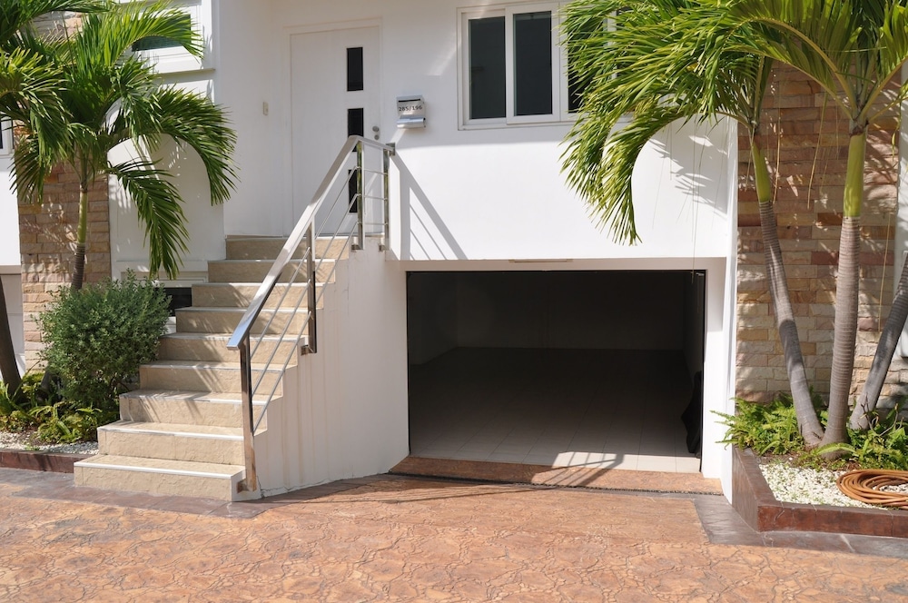 Hidden Palm Pool Villas 39/43