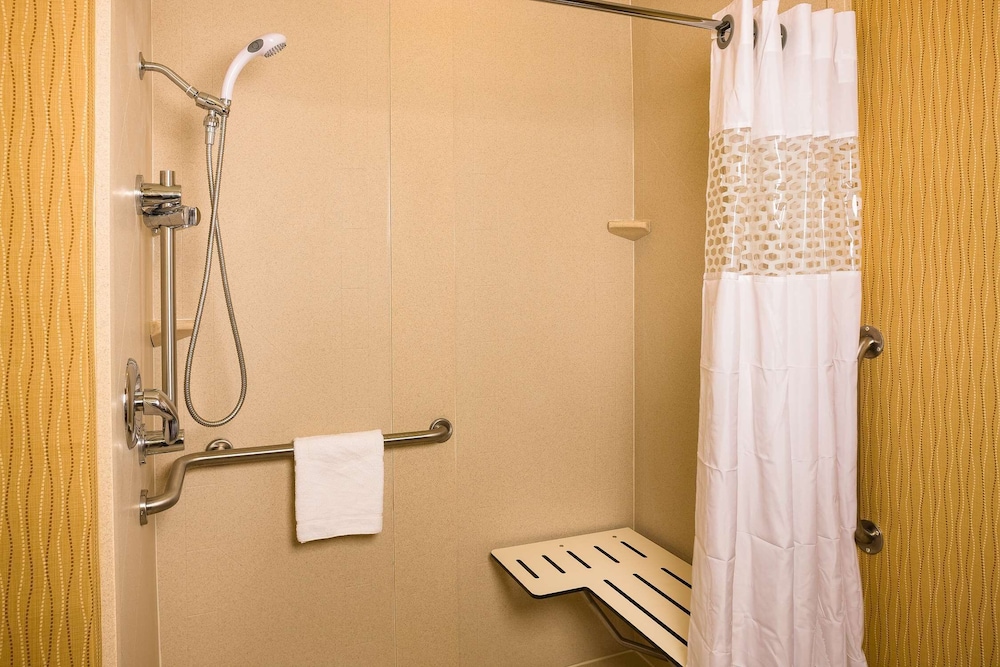 HAMPTON INN COLUMBIA 13/46