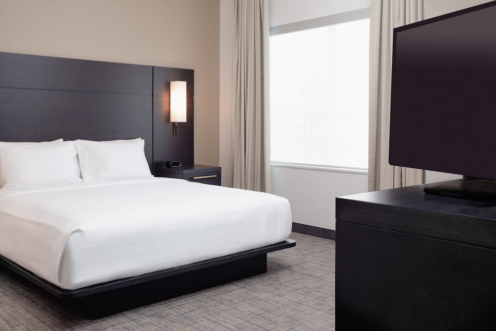 Studio, Suite, King Bed, Sofa, Accessible