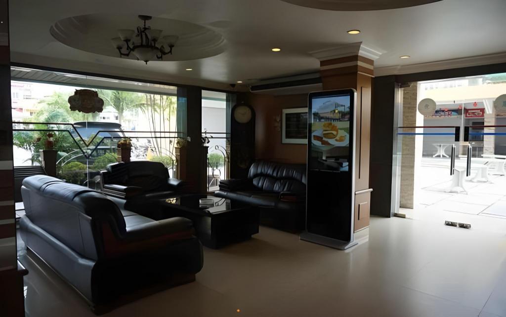 Hotel Holiday Karimun 3/7