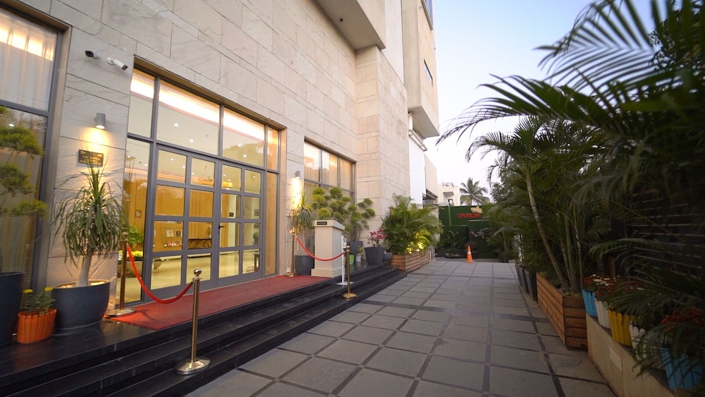 Pride Hotel Udaipur 37/45