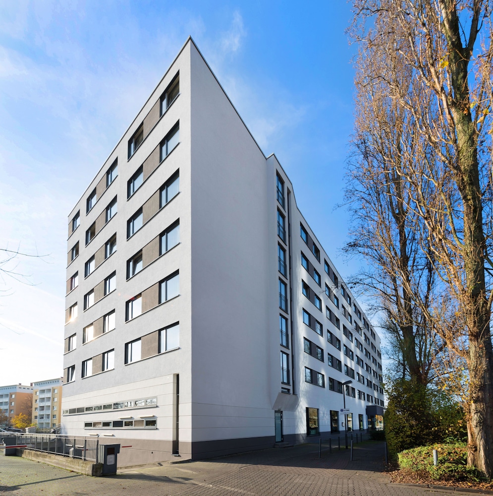 Hotel Frankfurt Messe Affiliated By Melia 69/73