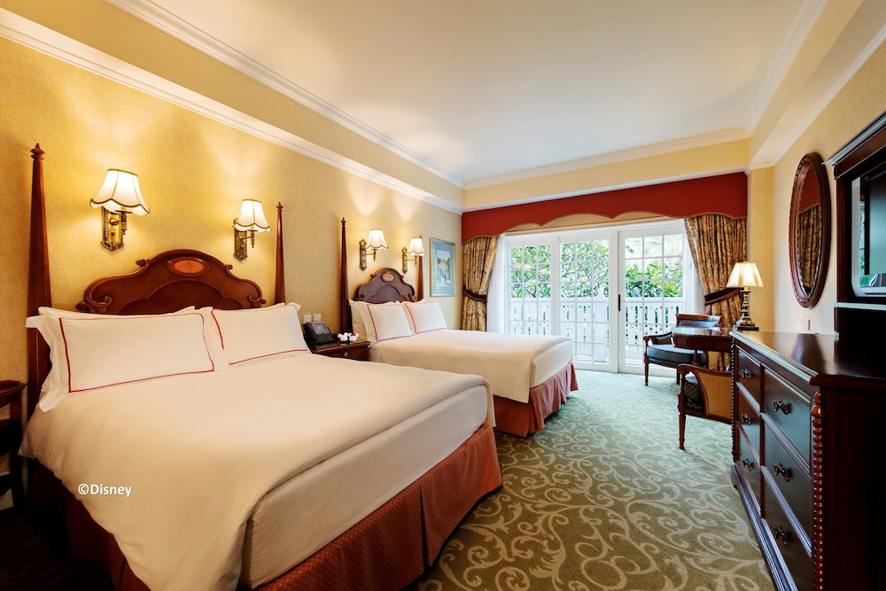 Hong Kong Disneyland Hotel 20/71