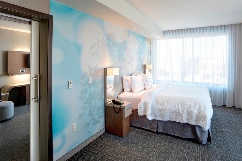 Courtyard Muncie at Horizon Convention Center 15/55
