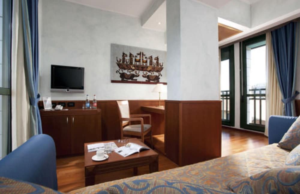 Hotel Raffaello 10/126