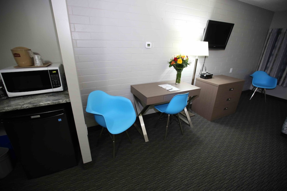 Travelodge by Wyndham Grande Prairie 39/46