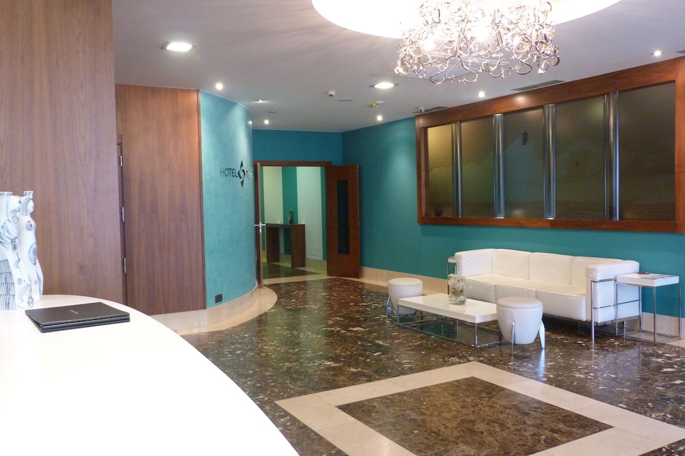 Hotel Nordes 18/43