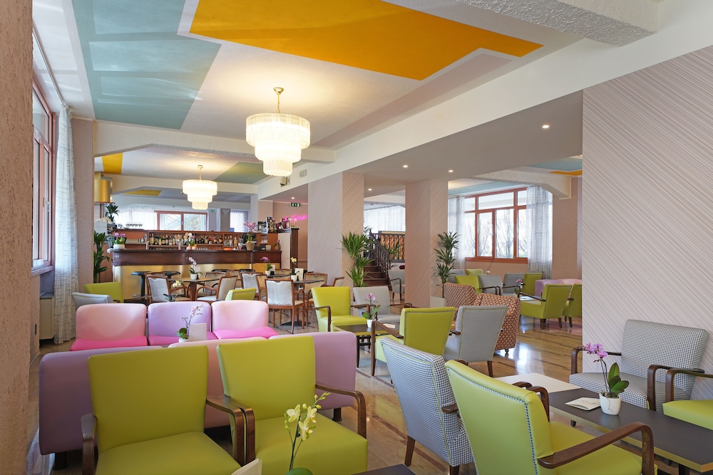 Bike Hotel La Perla 36/48