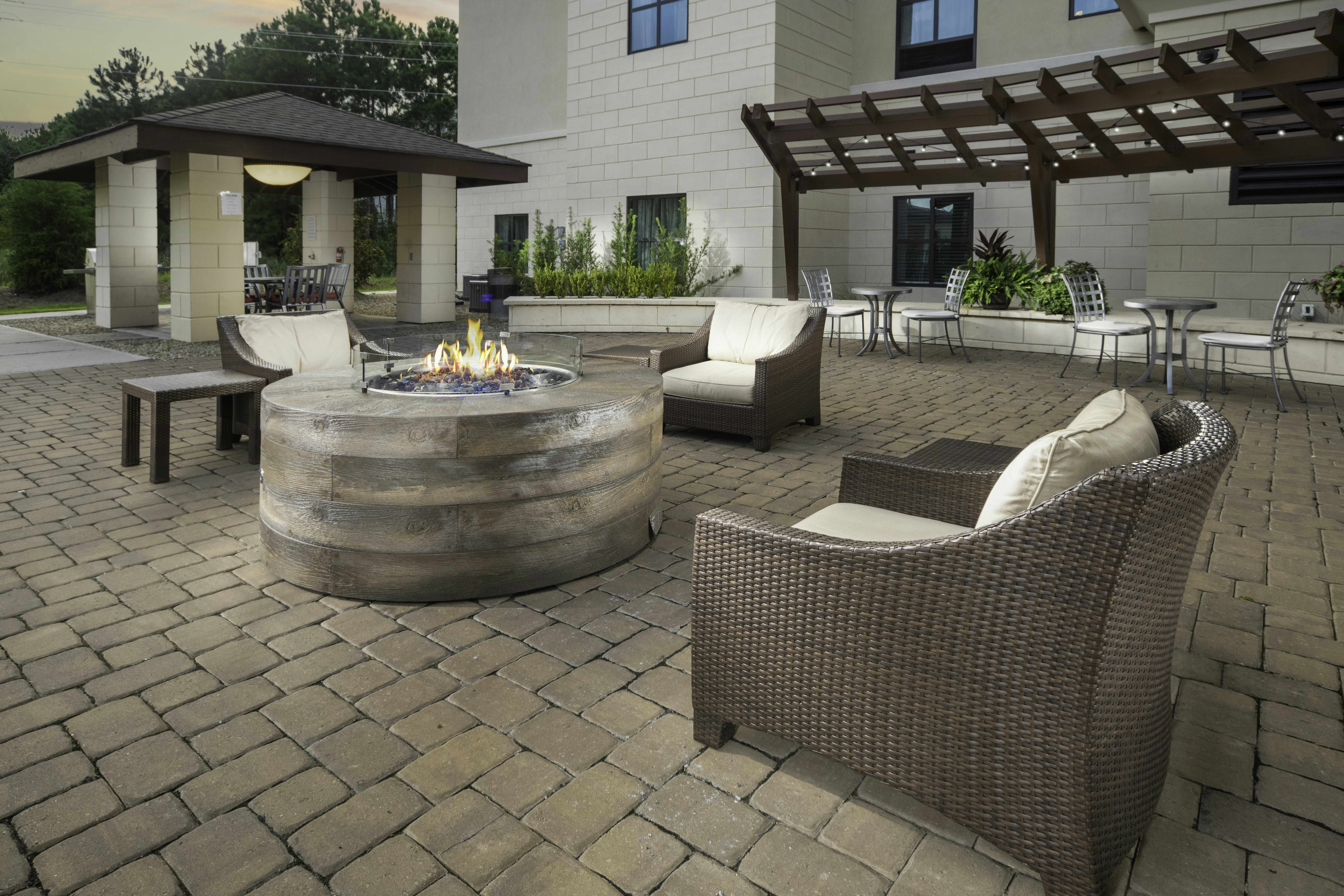 Staybridge Suites Summerville 3/48