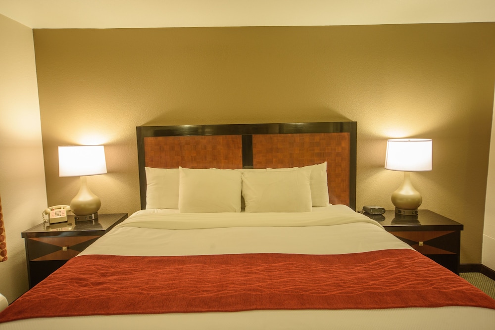 Richland Inn Lawrenceburg 32/46