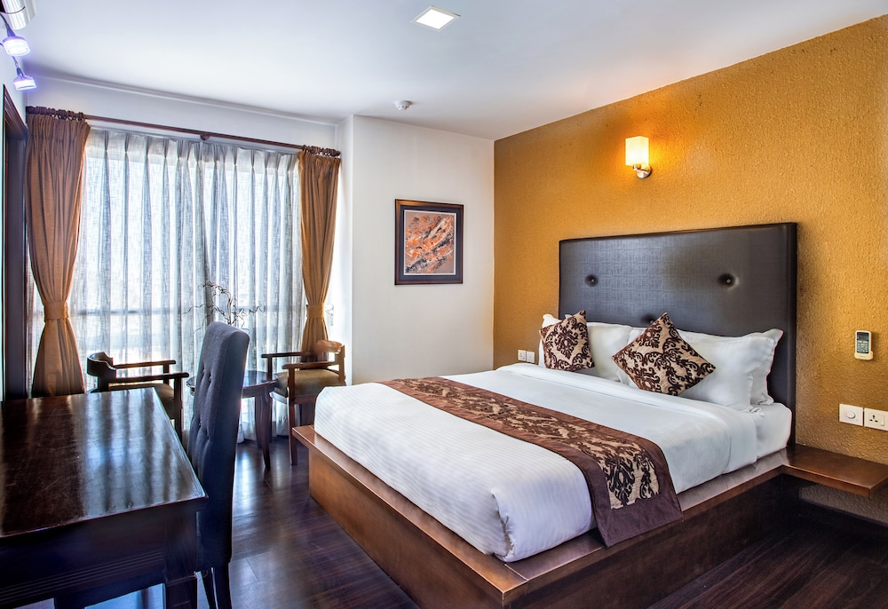 Suite Homes 13/50