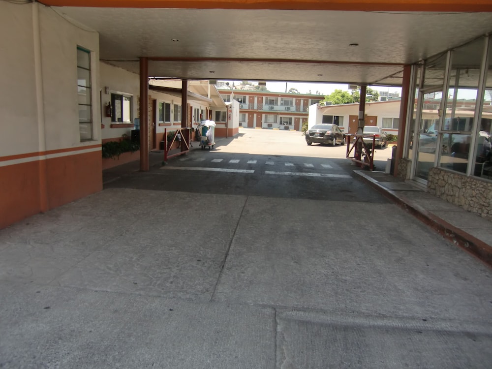 Reno Hotel 43/55