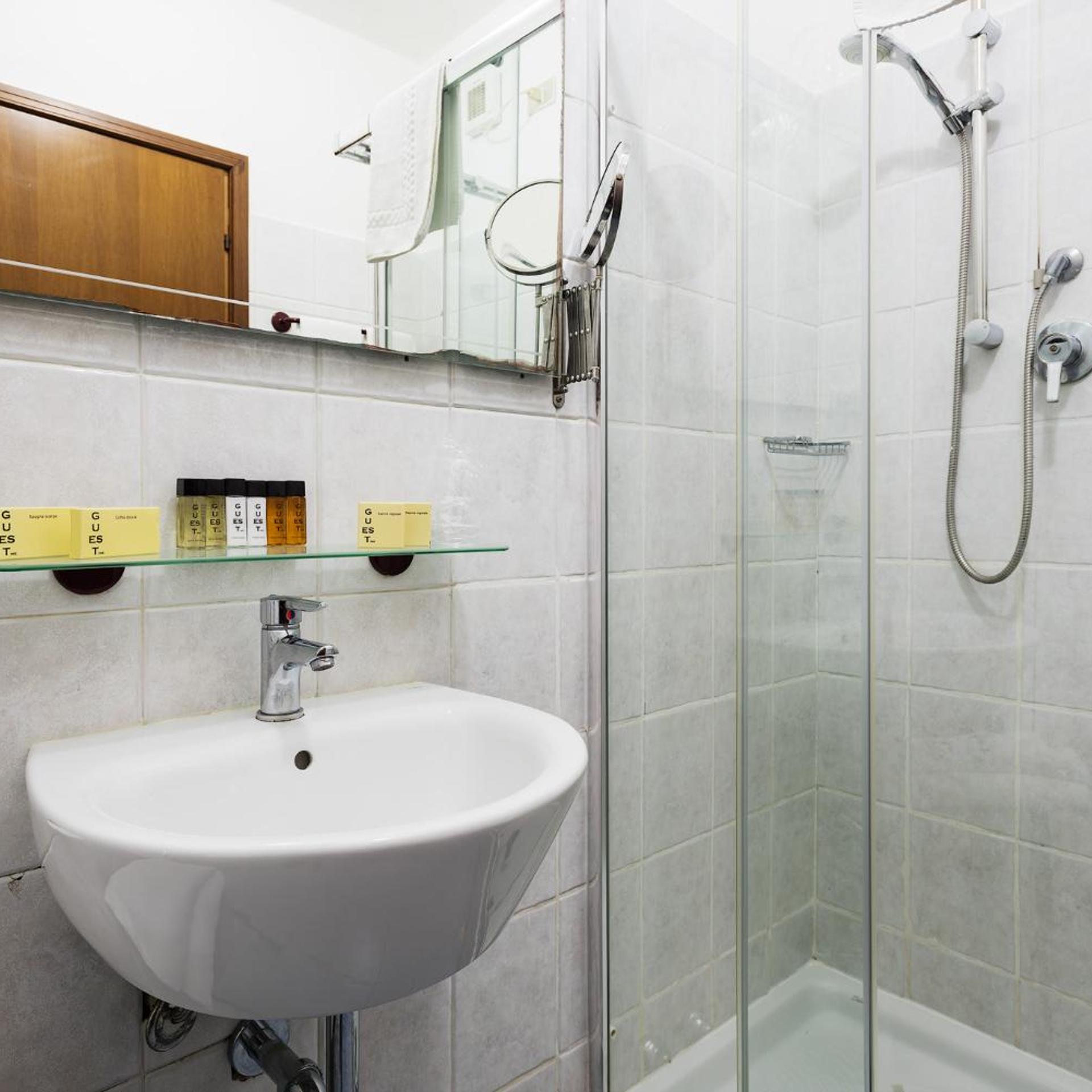 Standard, Double or Twin Bed
