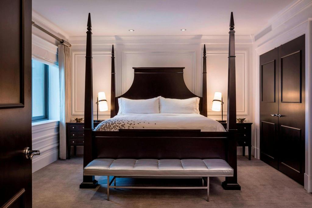 1 Bedroom, Presidential, State, Suite, King Bed, Capitol View