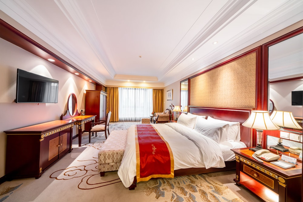 3 Rooms, Executive, Suite, King Bed