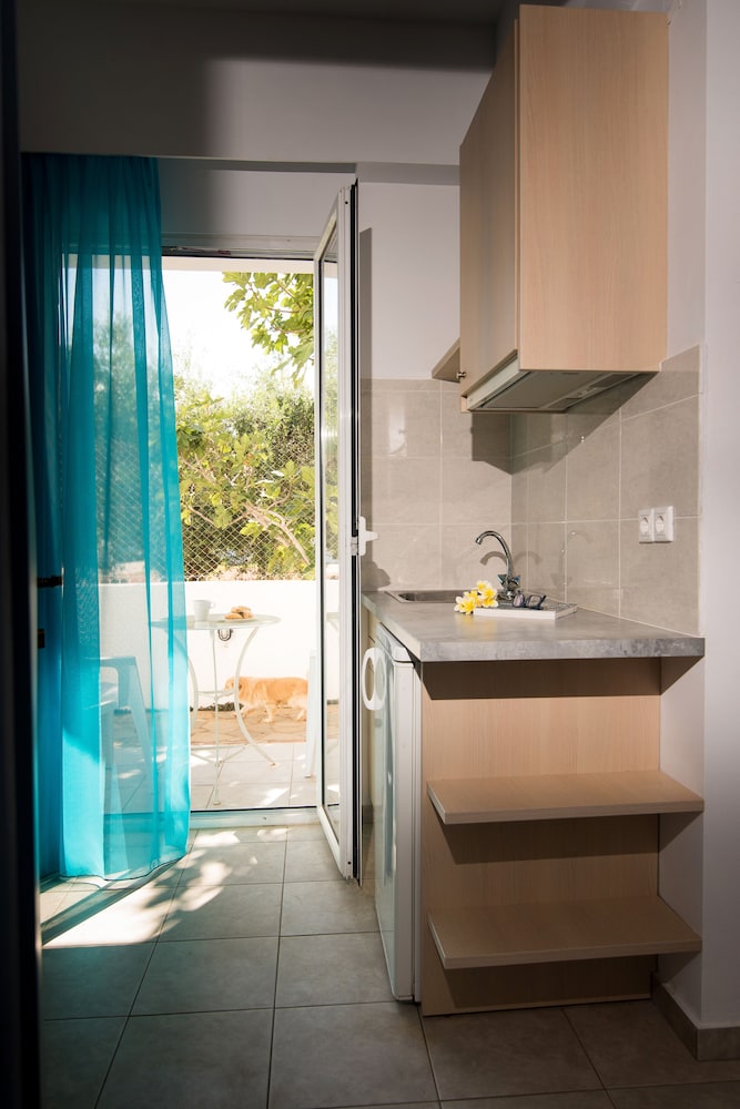 Ibiscus Hotel Malia 60/61
