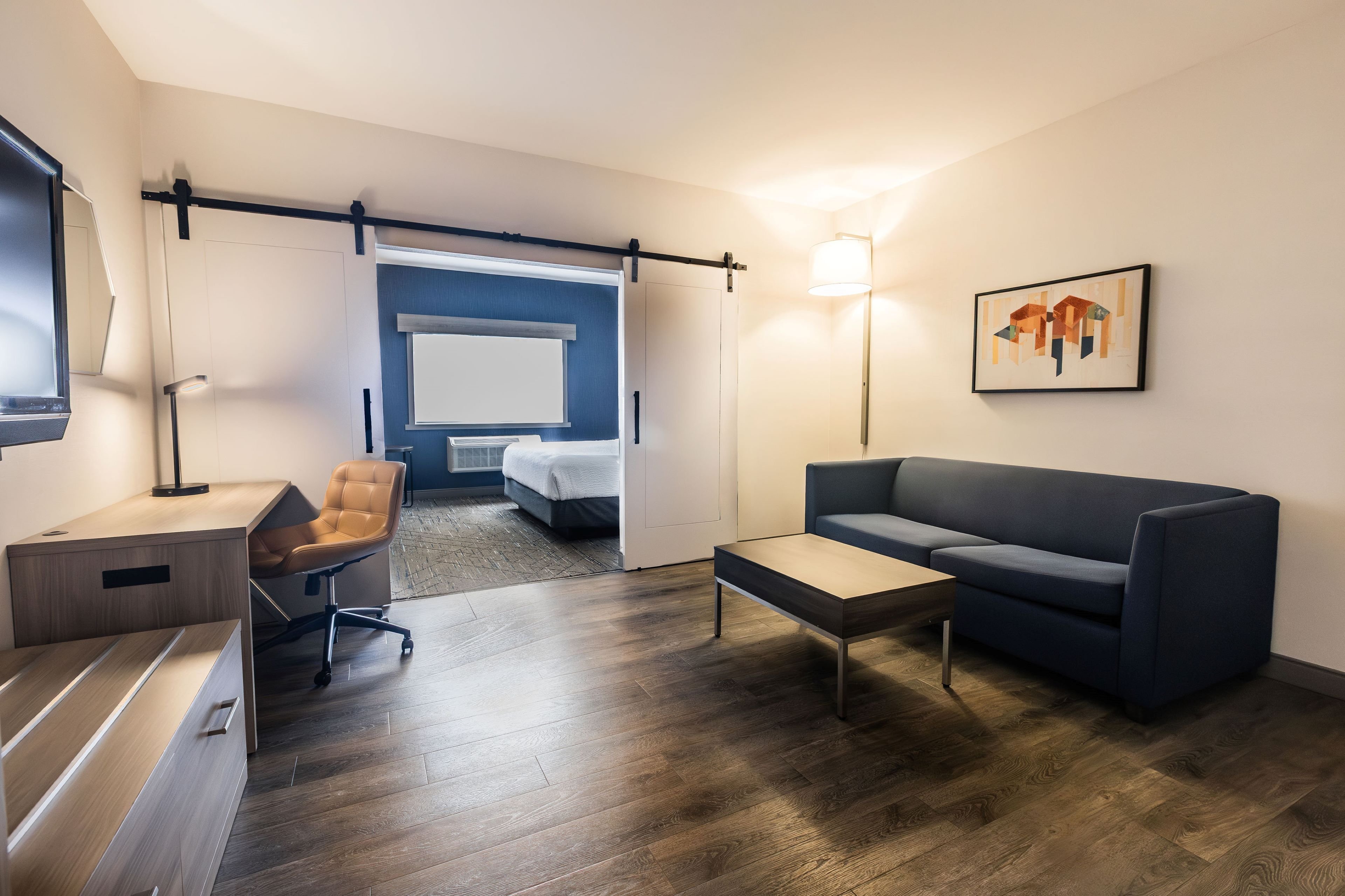 Holiday Inn Express Hotel Suites Calgary South Macleod Trail S 55/73