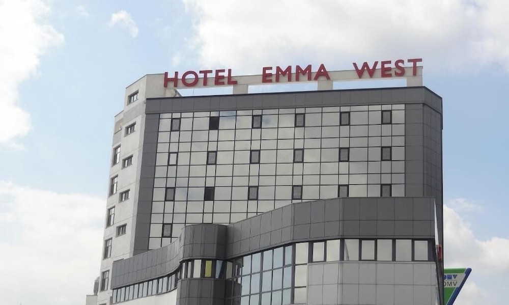 Emma West 1/43