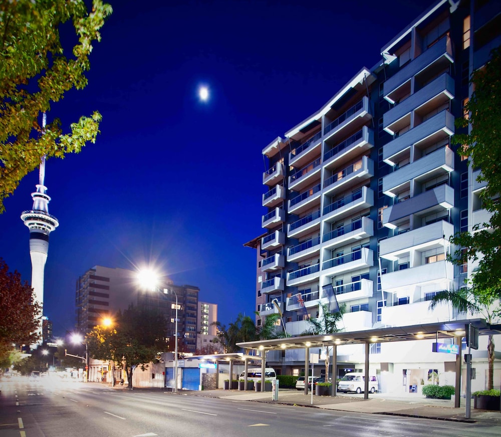VR Auckland City 8/50