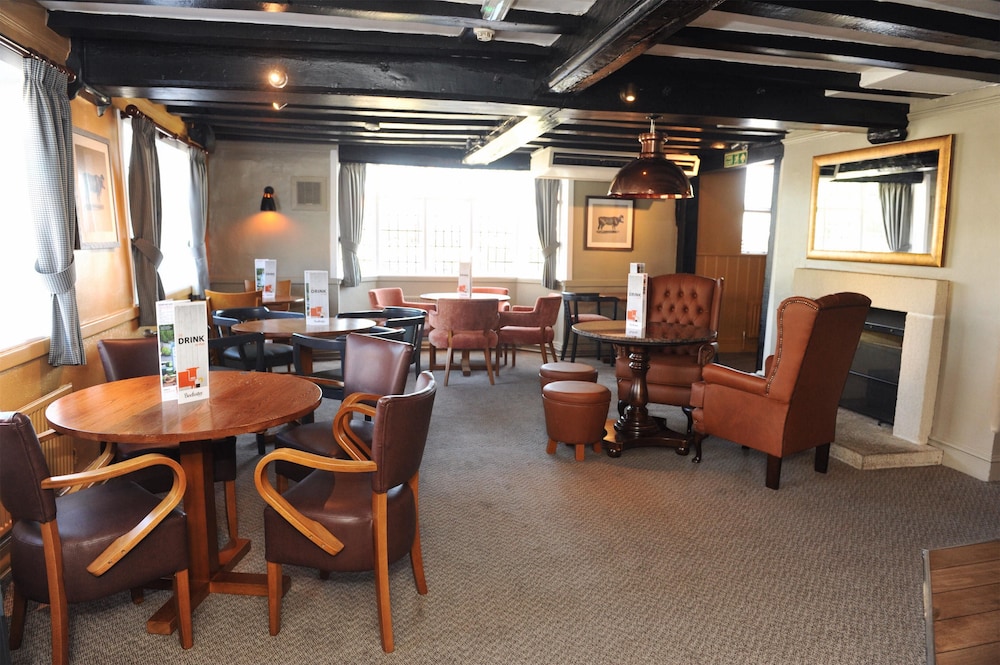 Premier Inn Ipswich South 18/37