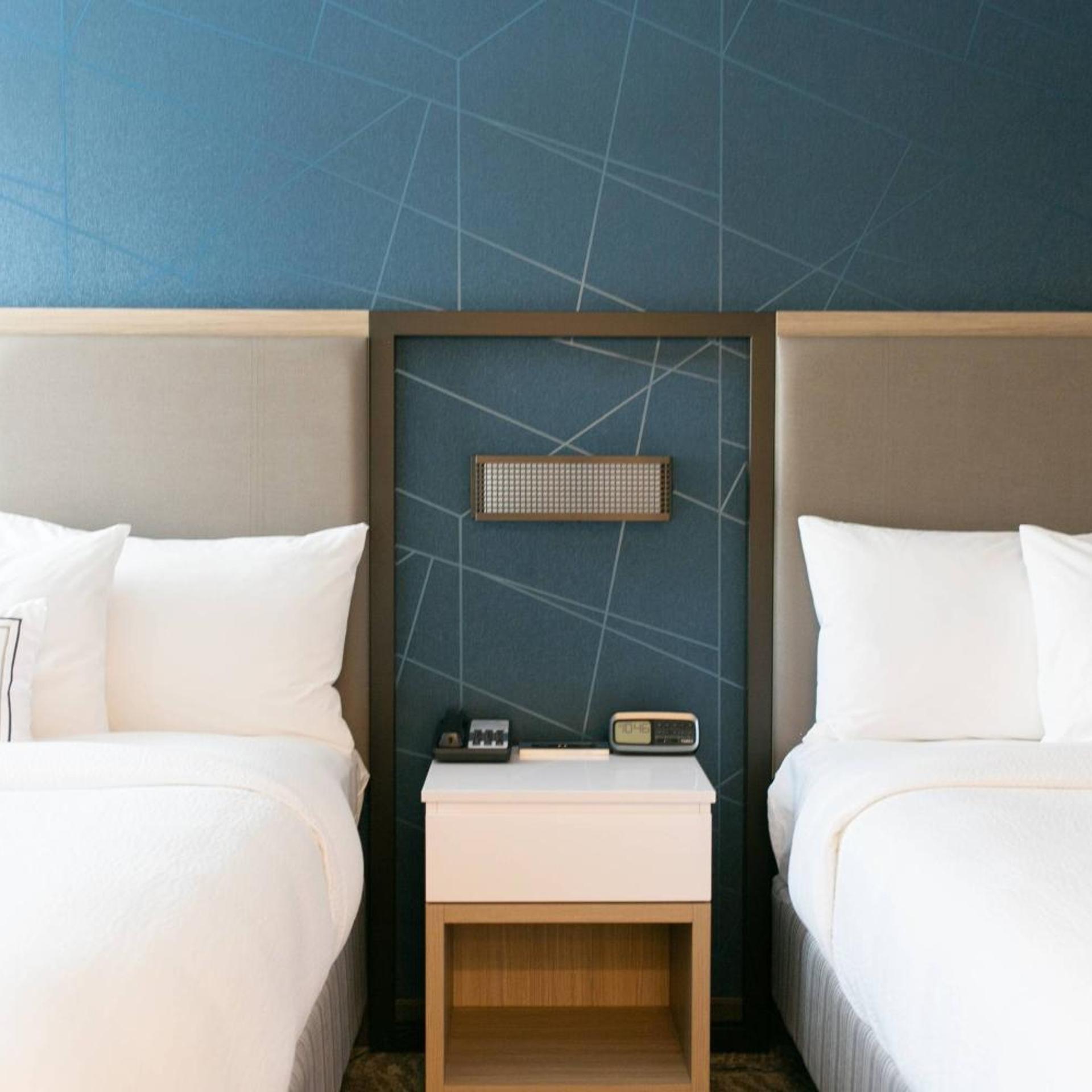 جناح بسرير كوين مع أريكة بحوض استحمام لذوي الإعاقة، SpringHill Suites by Marriott South Bend Notre Dame Area 6/7