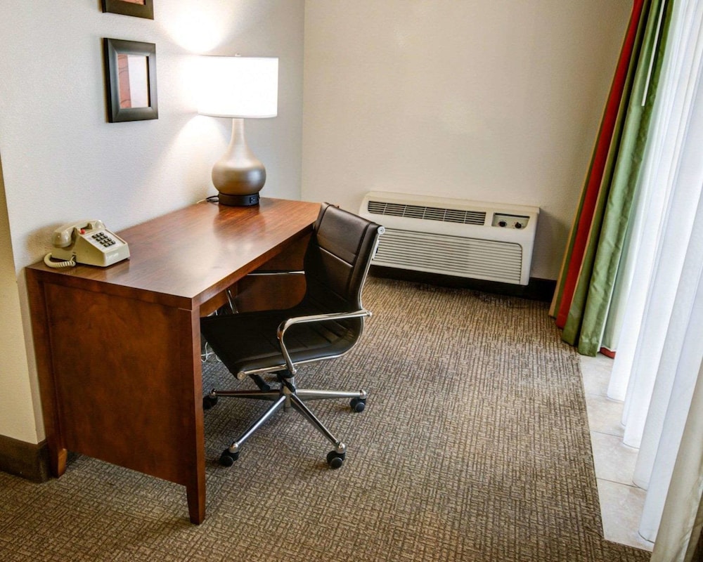 Comfort Inn Redding Near I-5 36/41