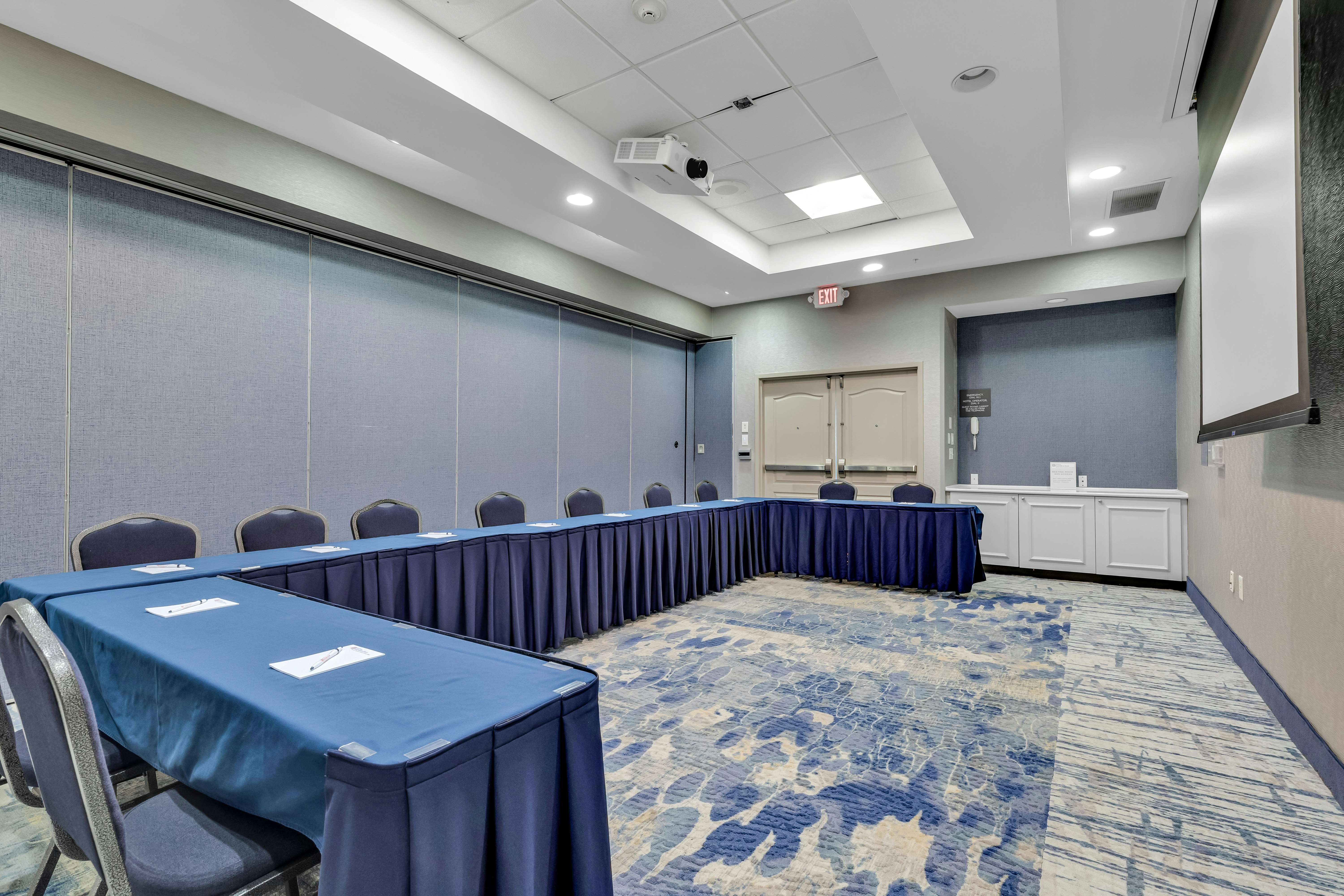 HILTON GARDEN INN MYRTLE BEACH-COASTAL GRAND MALL 27/32
