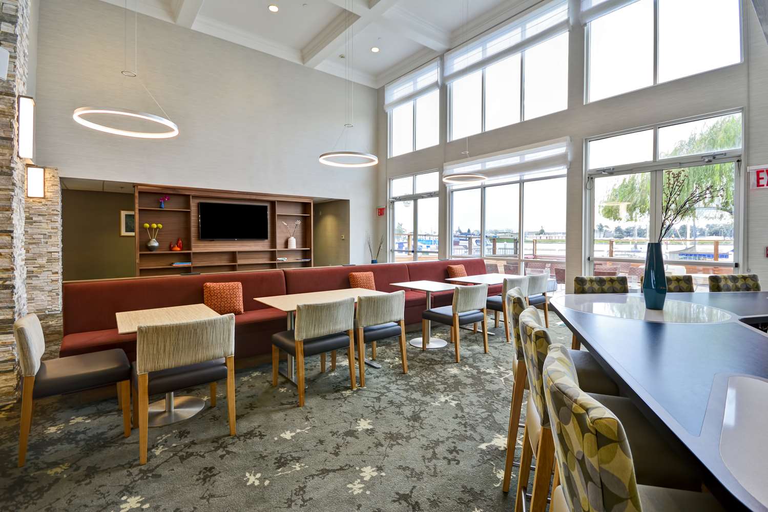 restaurant cafeteria