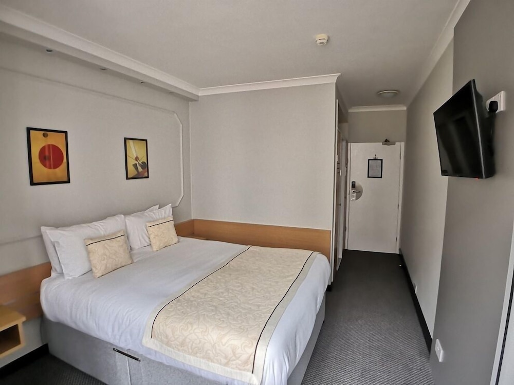 SUPERIOR, DOUBLE BED
