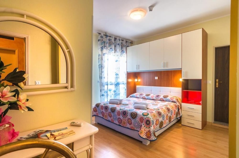 Hotel Romantik 20/50