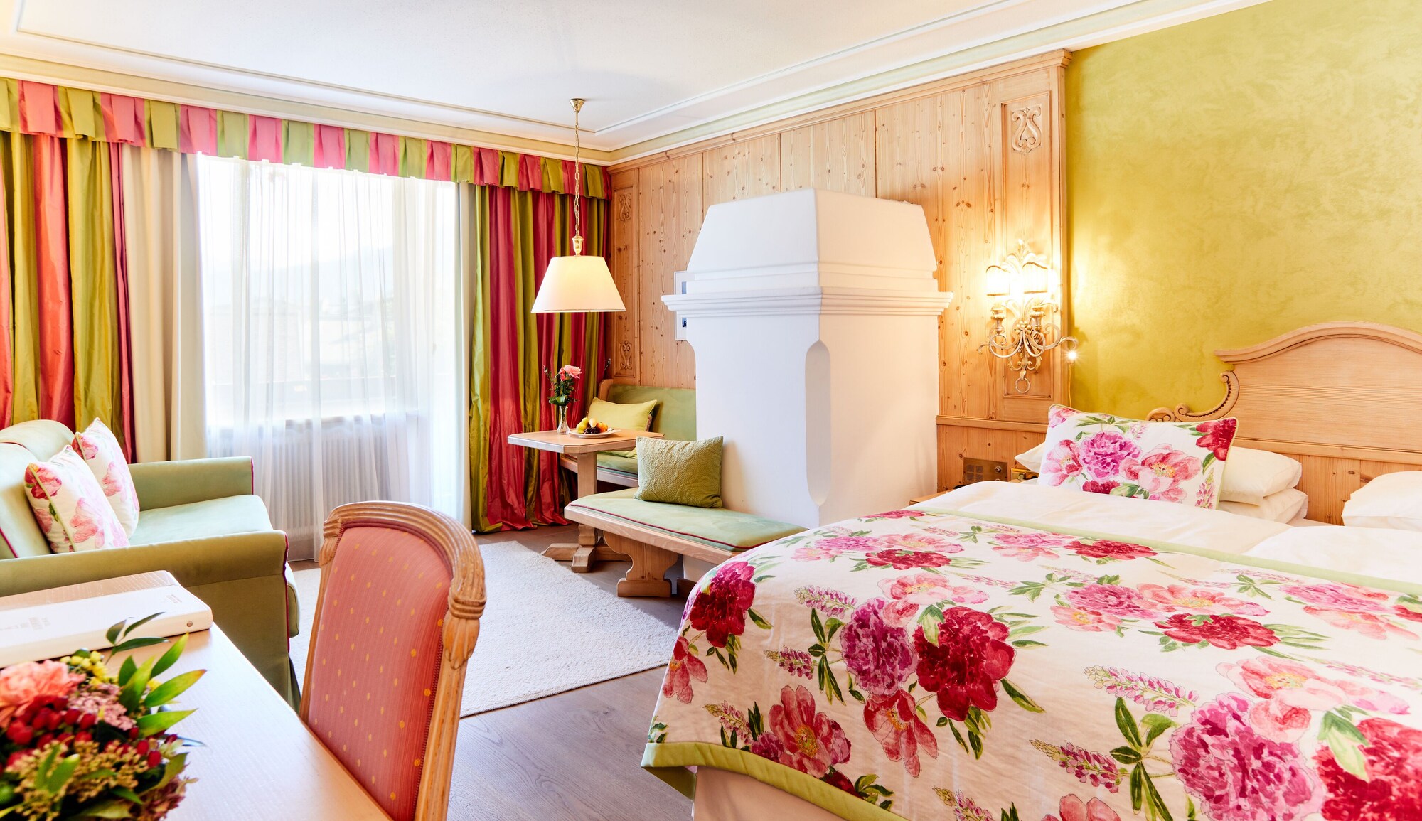 JUNIOR SUITE, MOUNTAIN VIEW, BATHTUB